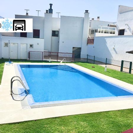 Atico Premium Conil Con 2 Terrazas, Parking, Piscina, Aire Ac Y Wifi -Solo Familias Y Parejas- Apartment โกนิล เด ลาฟรอนเตรา ภายนอก รูปภาพ